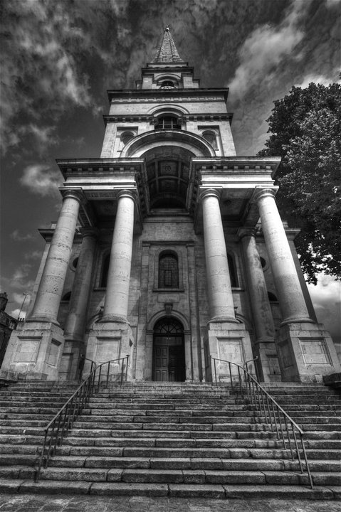 La chiesa del diavolo (Christ Church Spitalfields).jpg